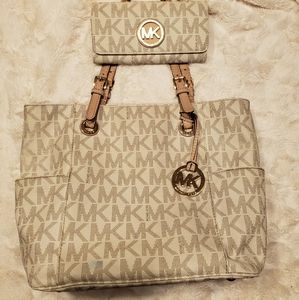 Michael KorsPurse & Wallet